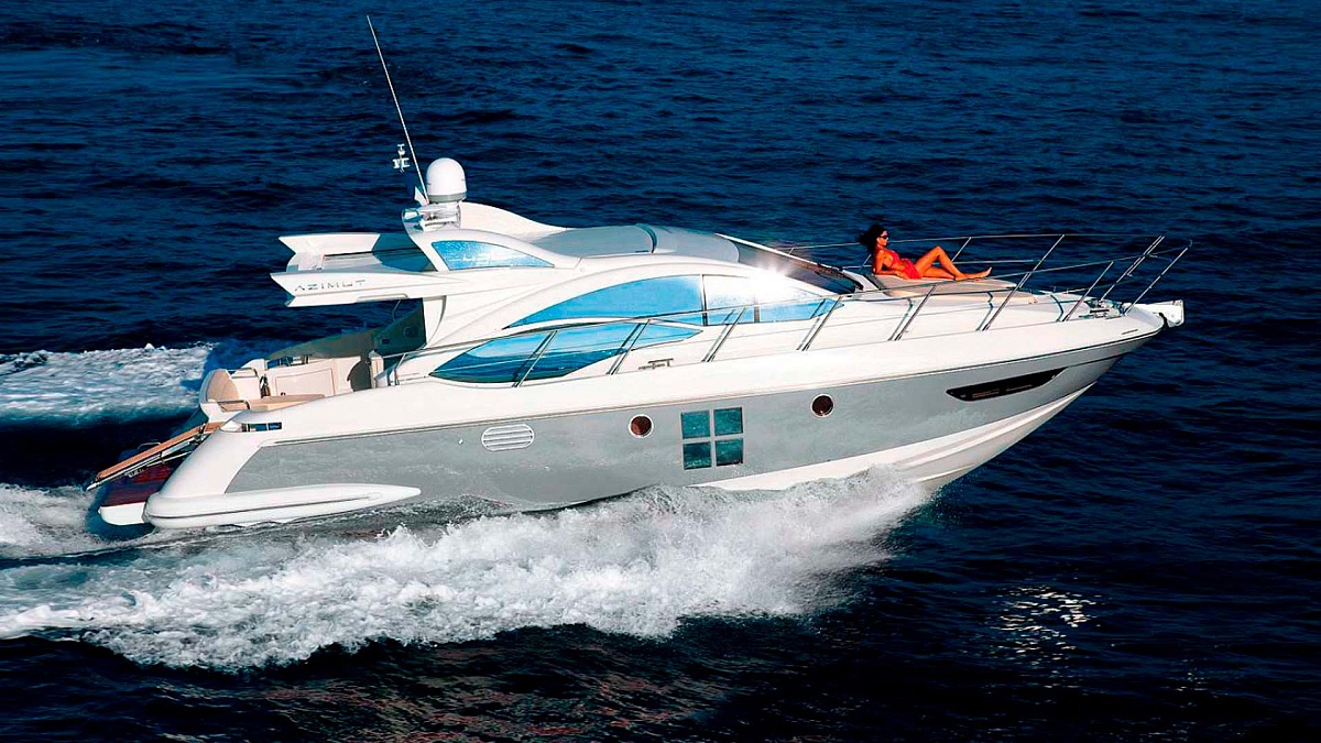 Аренда моторной яхты Azimut 43S на Пхукете, Таиланд